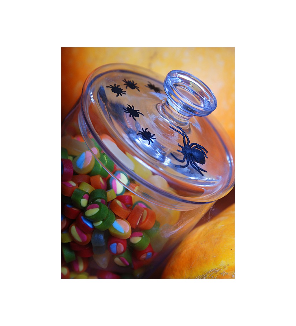 Konfety v podobě pavoučků